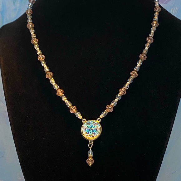 GB Collection Jewelry - Vintage GB Collection Molded Iridescent Glass Pendant Necklace